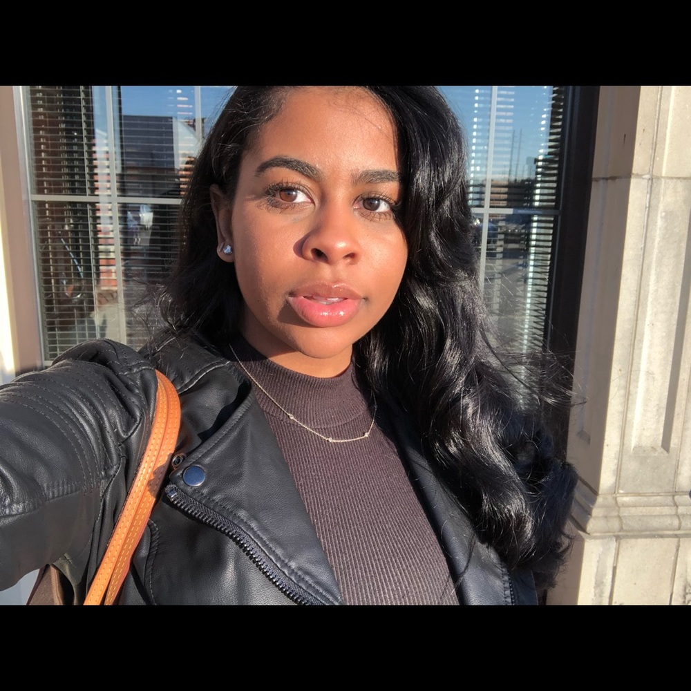 Meet your Posher, Jasmine